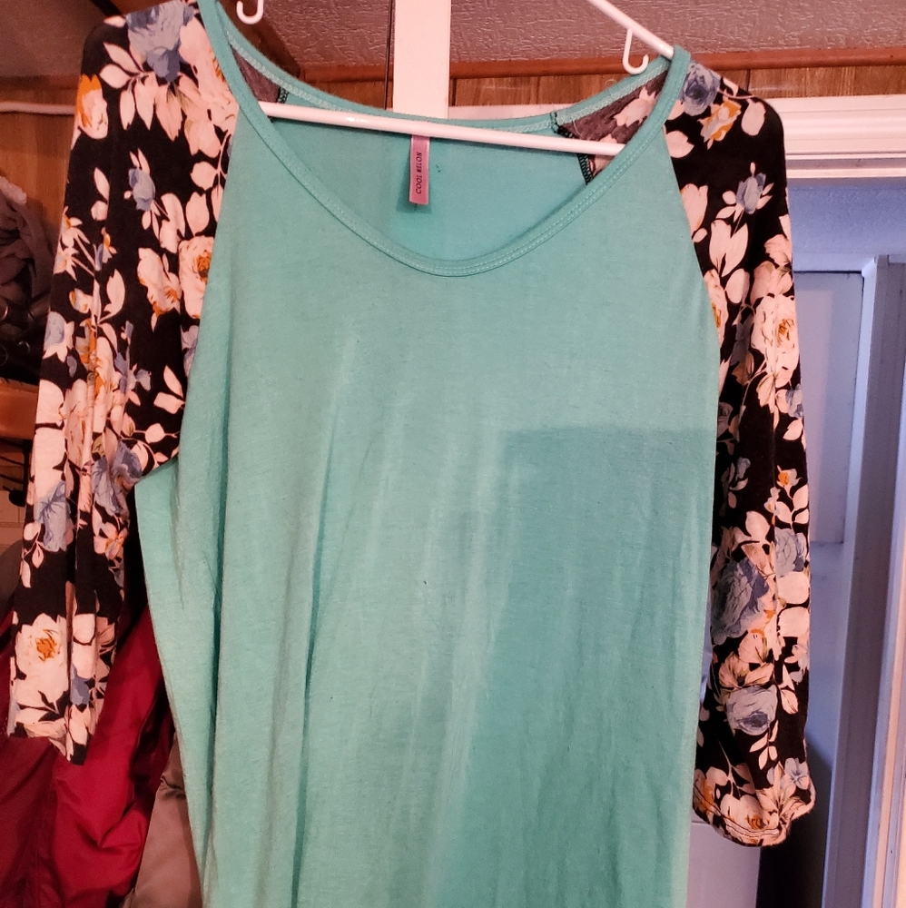 Cool Melon Ladies baseball style shirt